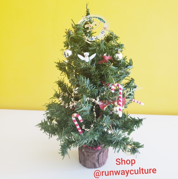 Mini Christmas Tree - Picture 2 of 2